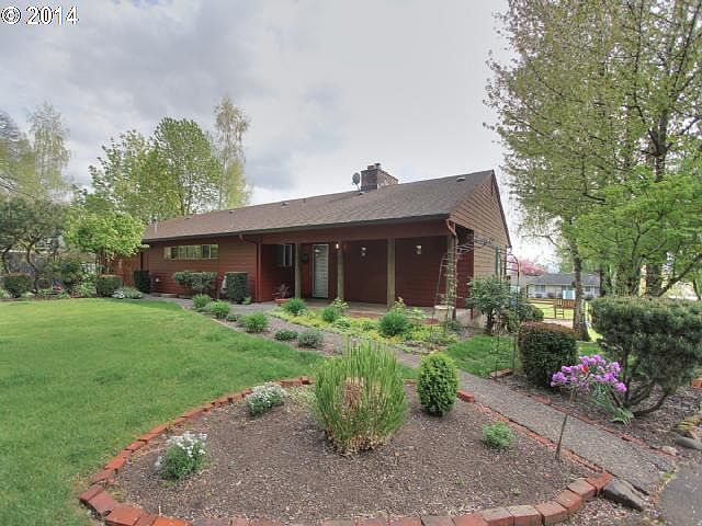 1st image of 5610 SE Shorewood Dr