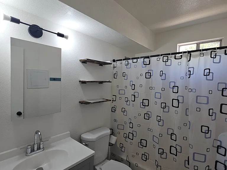 5019 N 22nd Ave #6 — Photo 16