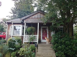 4469 SW Kenyon Pl, Seattle, WA 98136