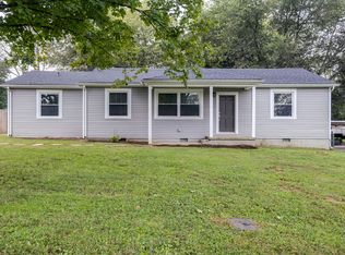 904 Bentley Cir, Gallatin, TN 37066