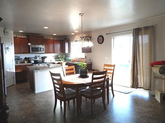 4th image of 1605 W Salish Way