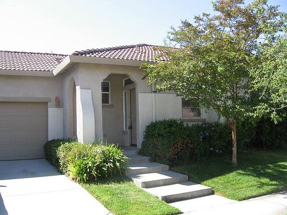 3rd image of 5319 Dunlay Dr