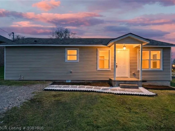 205 Prospect Ave, Van Buren, AR 72956