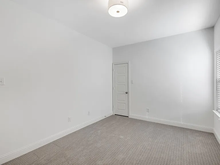228 Sunset Ln — Photo 12