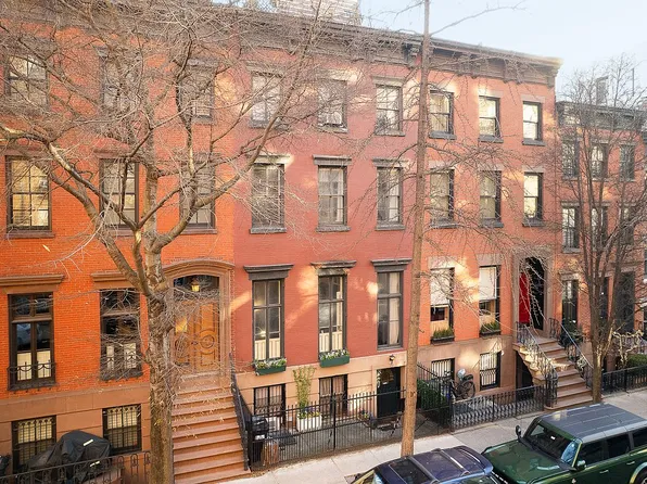 258 W 12th St, New York, NY 10014