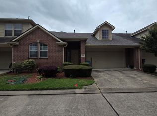 1606 Village Townhome Dr, Pasadena, TX 77504