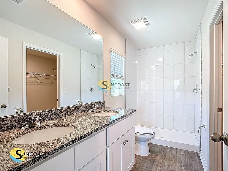 4415 NE 22nd Ct — Photo 11