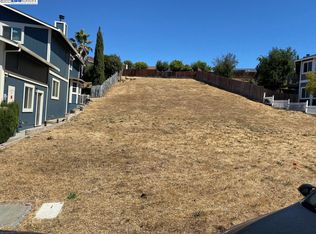 124 Skyline Ct, Vallejo, CA 94591