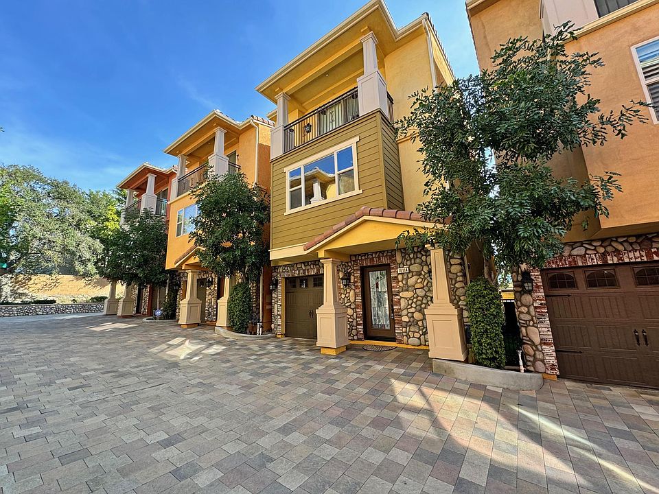 1st image of 10114 Amber Ct #10114