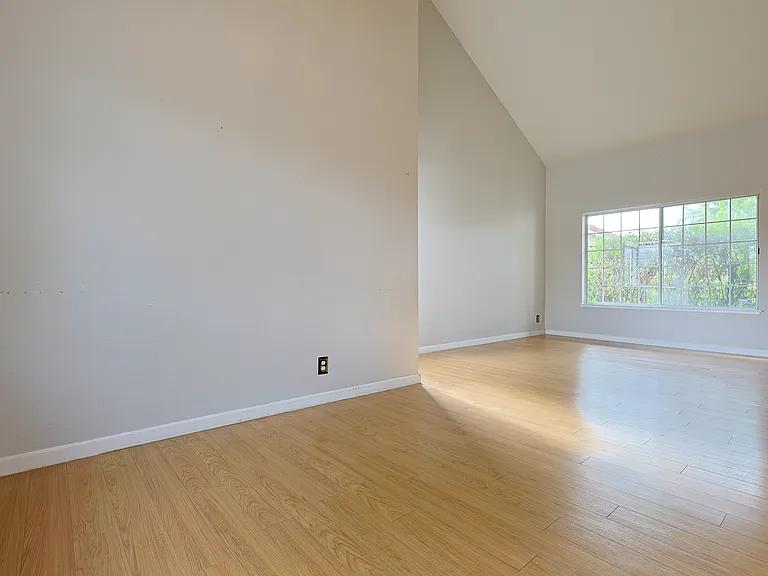 4456 Bush Cir — Photo 4