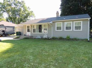 6940 Will James Rd, Rockford, IL 61109