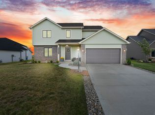 12453 Hackamore Dr, Grabill, IN 46741