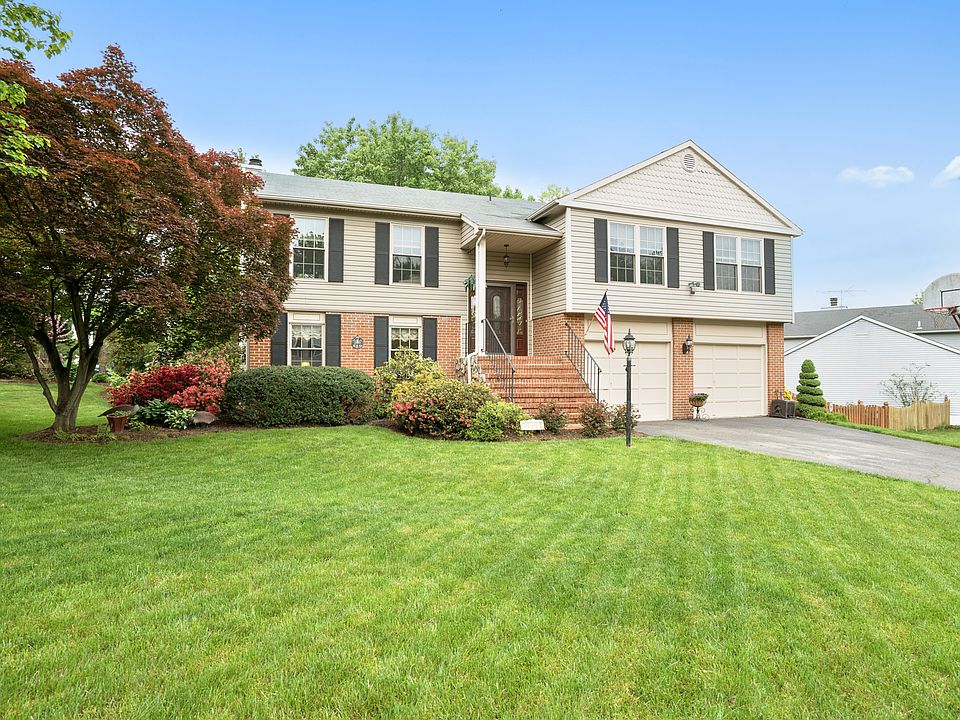 1st image of 1304 Forty Oaks Dr