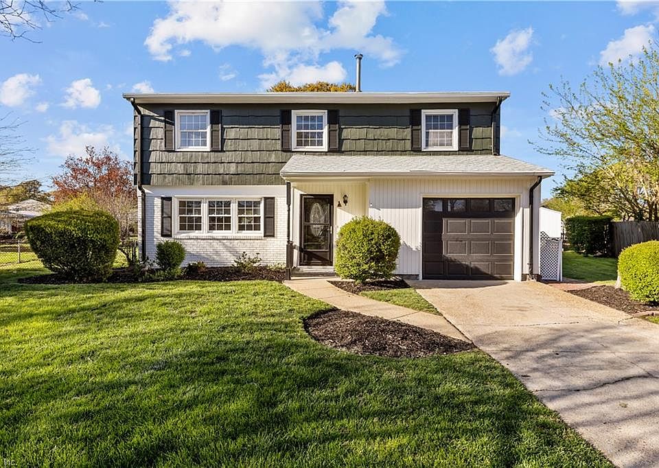 1st image of 804 Stratford Hall Dr