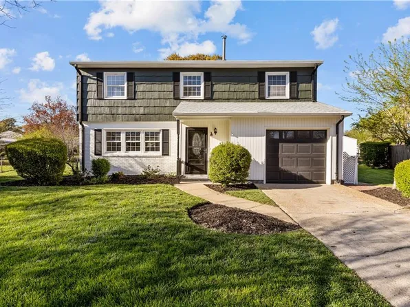 804 Stratford Hall Dr, Virginia Beach, VA 23452