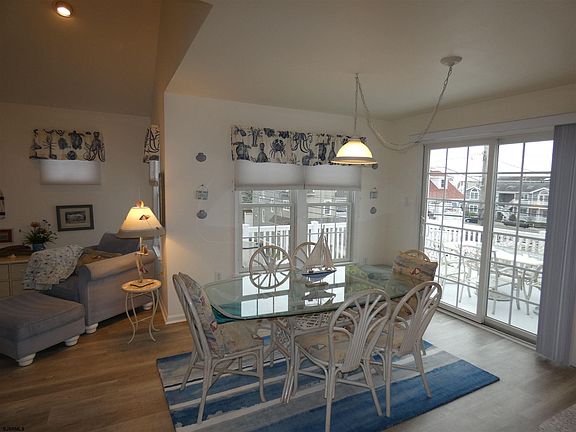 5th image of 406 21st St #2