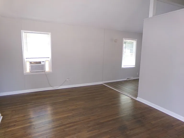 342 W Lemly St — Photo 4