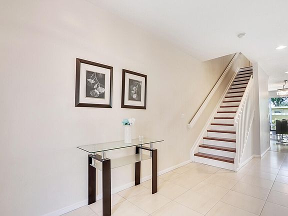 4th image of 416 Marbella Drive
