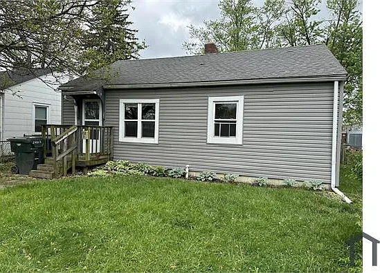 2 bed, $1,100 — Photo 2