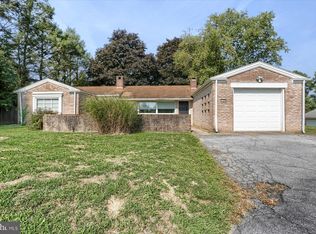 1704 Colonial Rd, Harrisburg, PA 17112