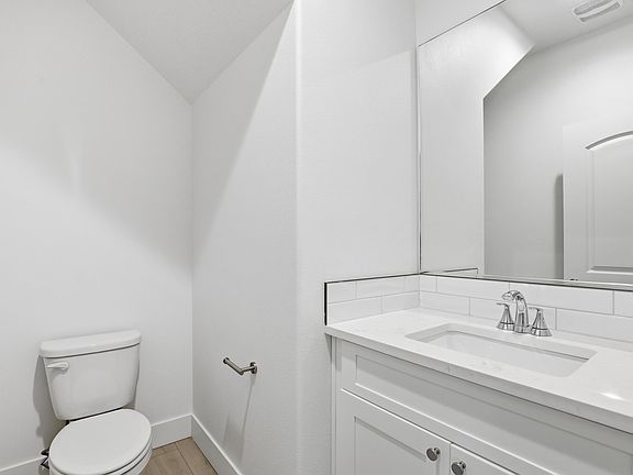 4th image of 751 N Creative Way