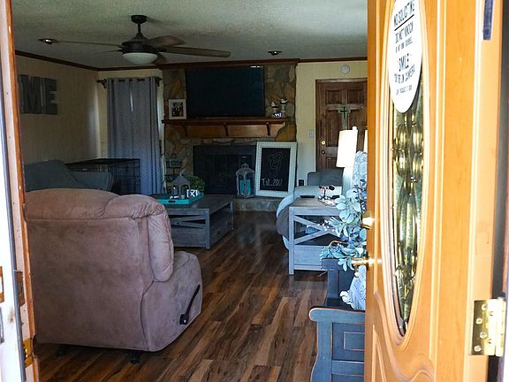 4th image of 1135 Tall Oaks Cir