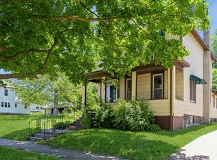 707 9th Ave S, Clinton, IA 52732