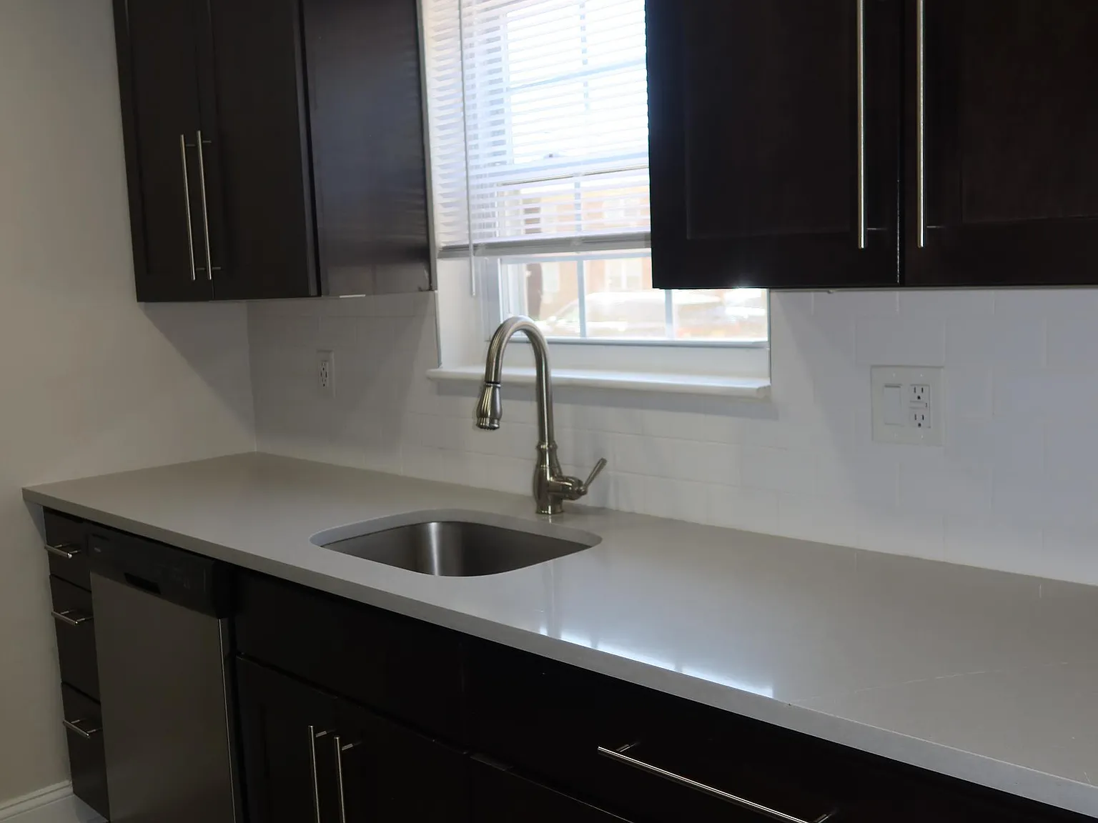 Strathmore Gardens Apartments — Photo 3