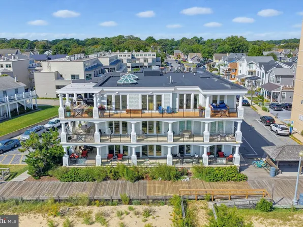 319 S Boardwalk Unit 1, Rehoboth Beach, DE 19971