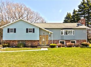 4450 Young Rd, Syracuse, NY 13215