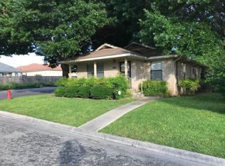 637 Glennwood Dr, Uvalde, TX 78801