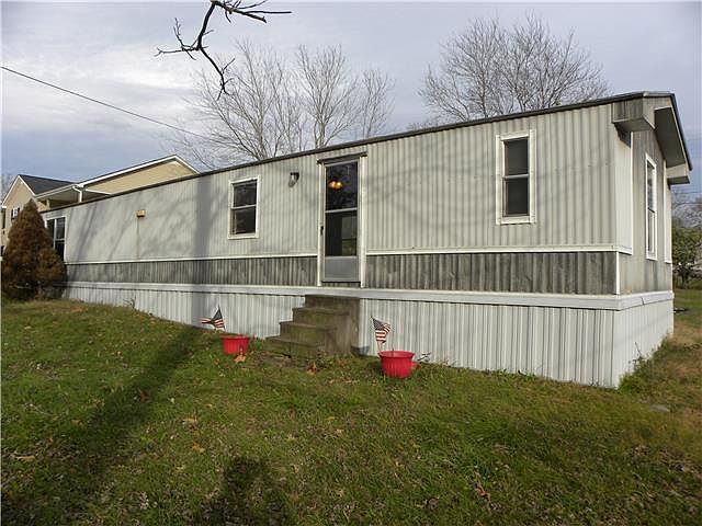1st image of 214 Redwood Cir