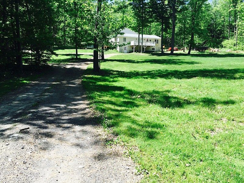 Lots of safe play space for kids and pets away from the road with privacy.