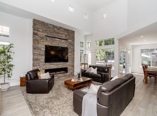 1987 Parkway Blvd, Coquitlam, BC V3E 3J8