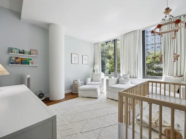 99 Warren Street image 16 of 39