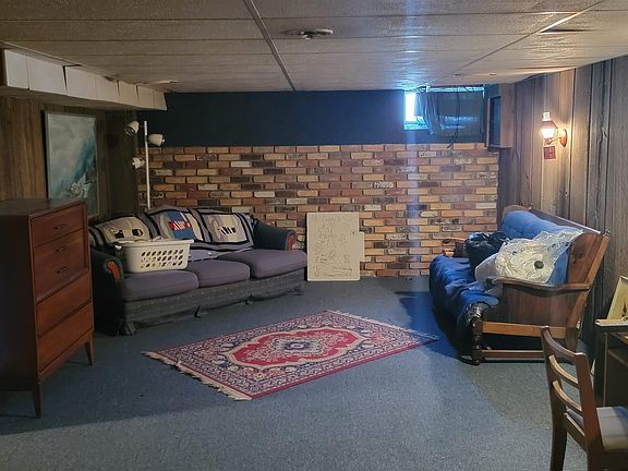 4th image of 2929 Noreen Dr