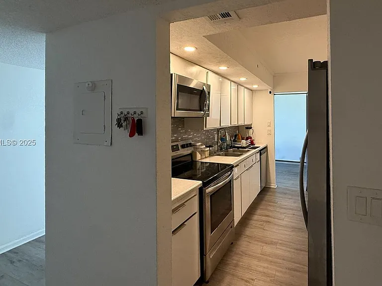 7051 Environ Blvd #436 — Photo 12