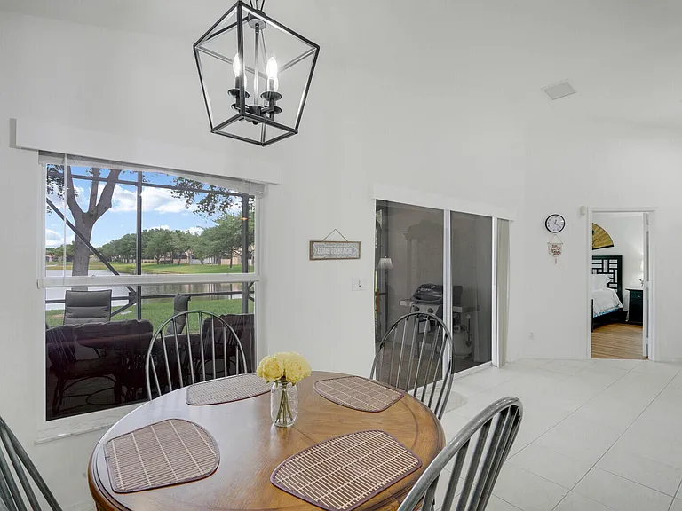 5335 Vernio Ln — Photo 16