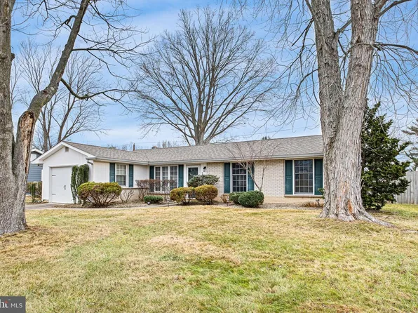 21 Dunbar Rd, Newark, DE 19711