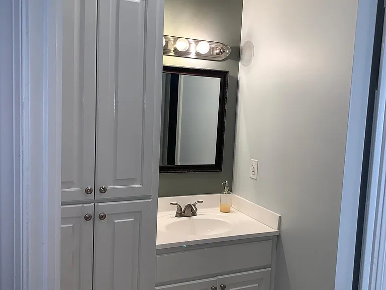Upstairs Bathroom (vanity 1)