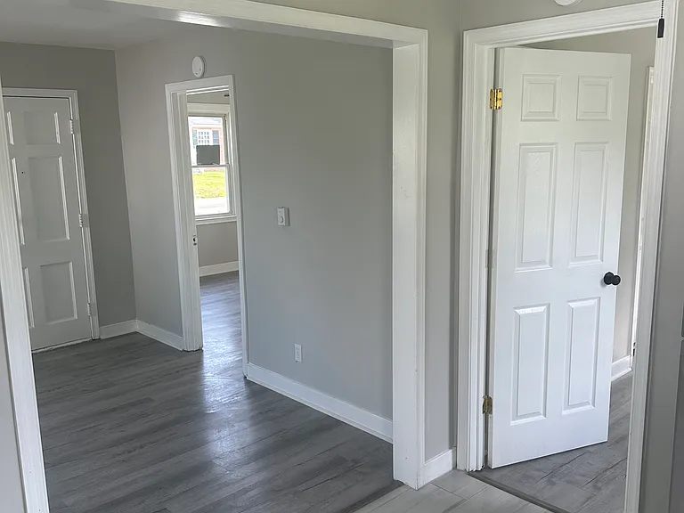 3203 Winchester St — Photo 2
