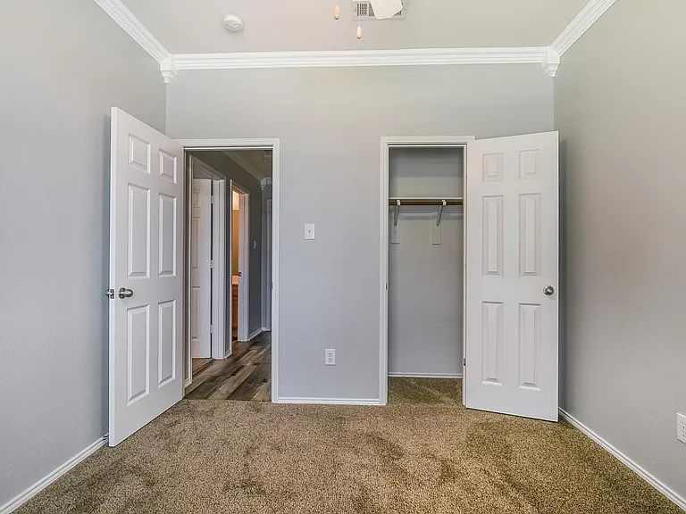 228 Meadow View Ln — Photo 20