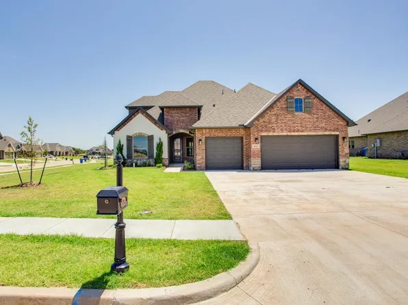 4925 Deerfield Cir, Enid, OK 73703