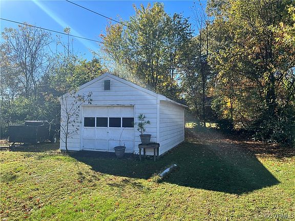 4th image of 1805 Parlow Dr