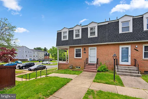 81 Watkins Park Dr #41 Photo 1
