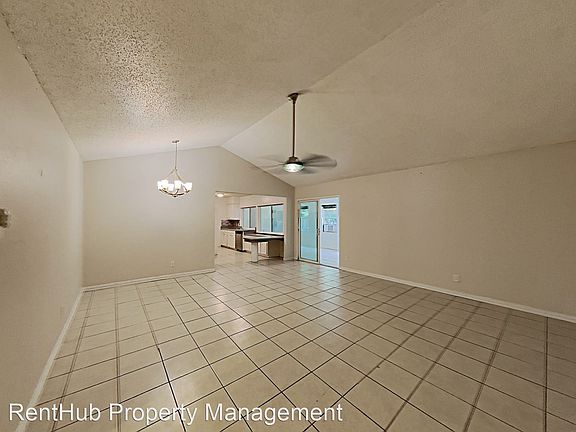 5th image of 321 Meadowcreek Ln