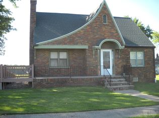 705 Laurel St, Creston, IA 50801