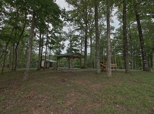 324 Red Oak Dr, Jamestown, TN 38556