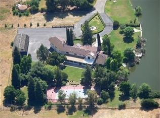 8155 N Fowler Ave, Clovis, CA