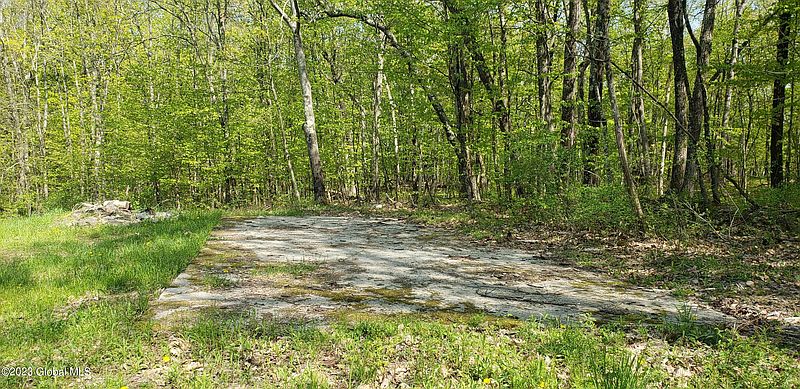 5th image of 184 Ray Road